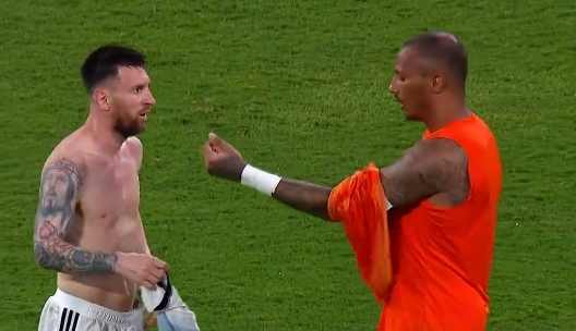 Thủ môn Curacao: Tôi không mong đợi thay đổi chiếc áo của Messi. Ai đó đã trả giá nhưng chiếc áo này là vô giá