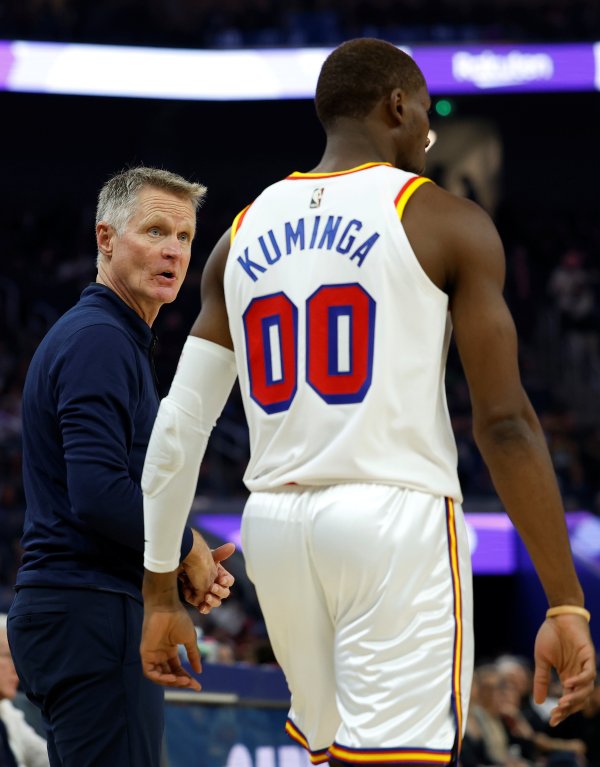 The Warriors vẫn cung cấp ba trích dẫn cho Kumingga 2 năm 45