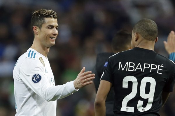 Thực sự mạnh mẽ! MBappe đã ghi một bàn thắng ngay từ đầu để 