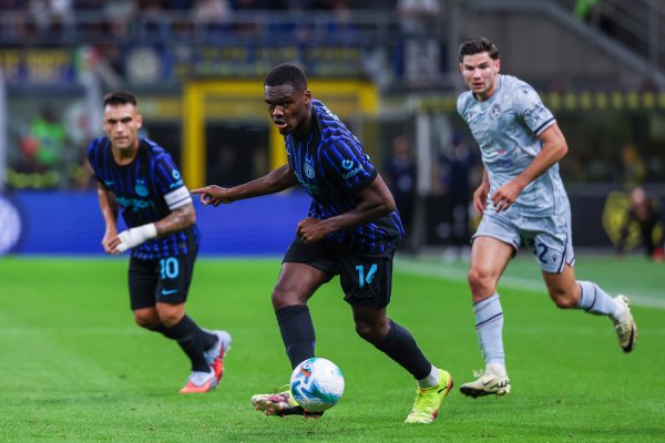 Ventola: Boni là một tiền đạo đa năng, Lautaro và Thuram có 