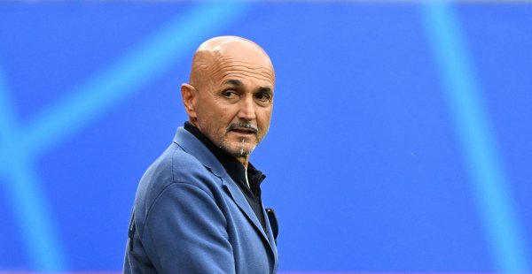 Spalletti: Tôi gặp phải những tình huống phức tạp khi huấn l